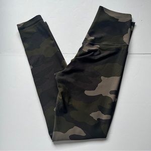 Aerie Offline Camo-Army High Waisted Leggings